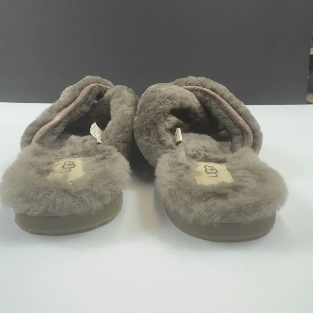 UGG Abela cris-cross grey furry sheepskin fluffy slippers sz 7 EUC - Picture 8 of 16
